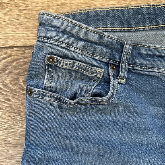 GAP 31 Regular Straight Medium Wash Blue Jeans Denim - Picture 2 of 6